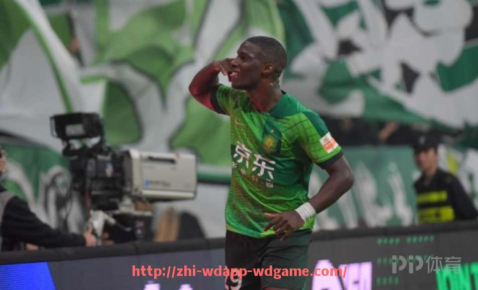 问鼎娱乐官网-法甲新赛季预测分析:争冠格局与保级大战趋势